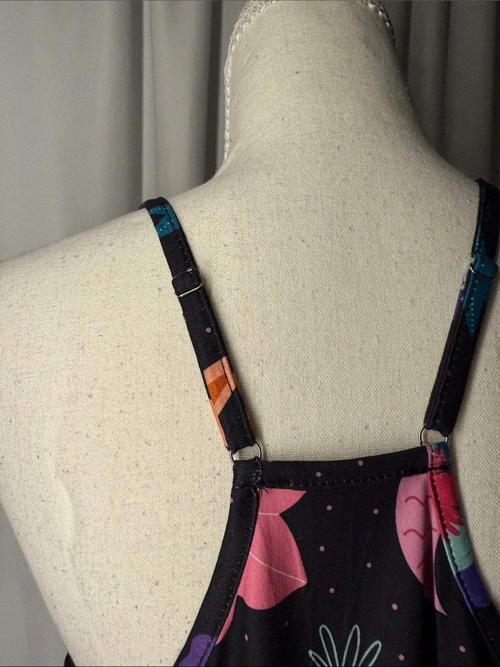 Women's Black Floral & Star Print Chemise Slip